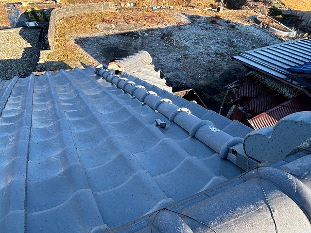 可児市　和瓦　紐丸瓦がずれたり漆喰が落ちたりしています