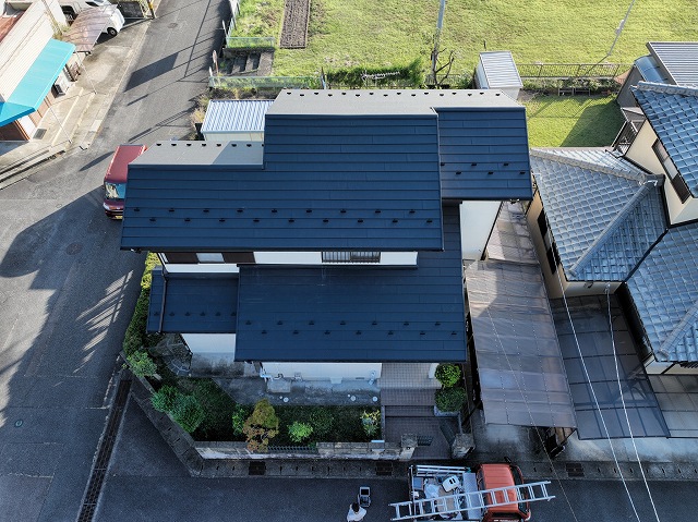完工後の屋根全景