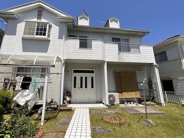 可児市　ベランダ周りのサイディングの現地調査