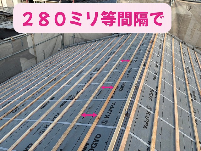 平板の縦割り付けは２８０ｍｍ
