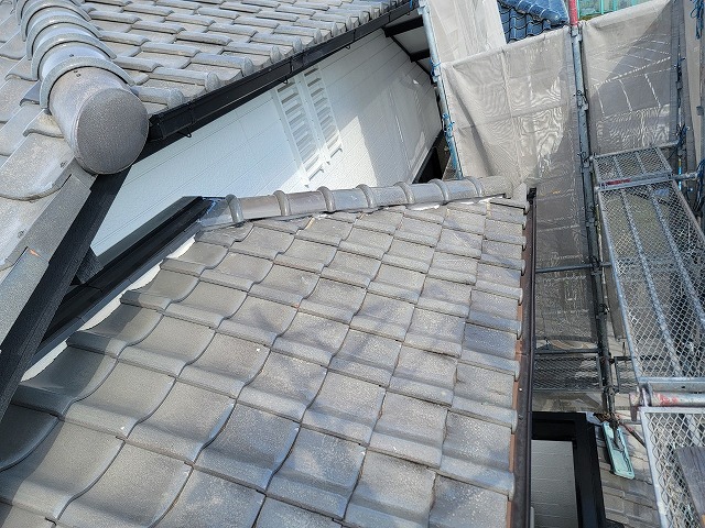 多治見市希望ヶ丘にて台風被害の瓦修理も安心対応 勝手瓦付け直しと雨樋工事のお客様の声