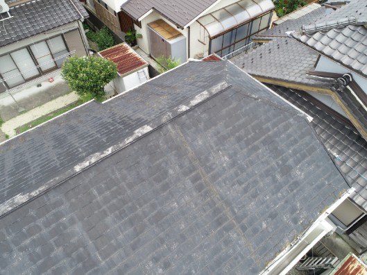 上から見た屋根の写真