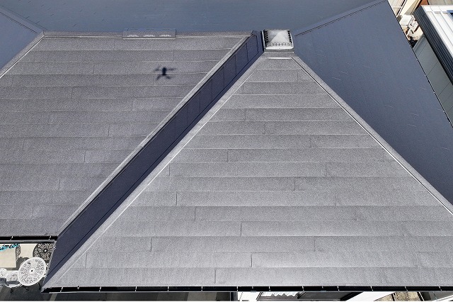 美濃加茂市　スレート屋根の上にアイジー工業スーパーガルテクトにてカバールーフ