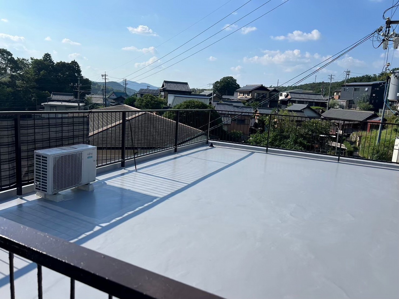 多治見市滝呂町にて屋上防水工事完了の写真。とてもきれいになっています。
