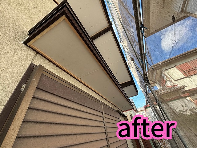 可児市愛岐ヶ丘で軒天井工事を行った後の様子