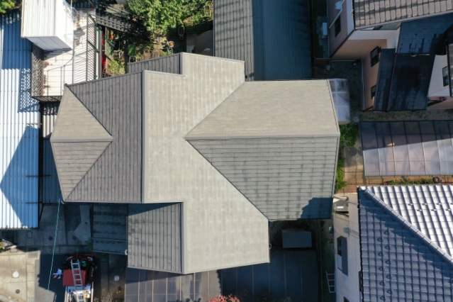 多治見市で屋根劣化点検｜瓦のひび割れに雨樋交換＋カバールーフ工事のご提案
