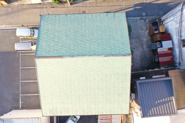 可児市で雨漏りのご相談｜棟が消えた屋根…瓦の悲鳴に応えるカバー工法という選択