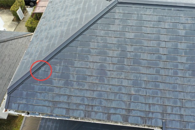 多治見市脇之島町　瓦にひび