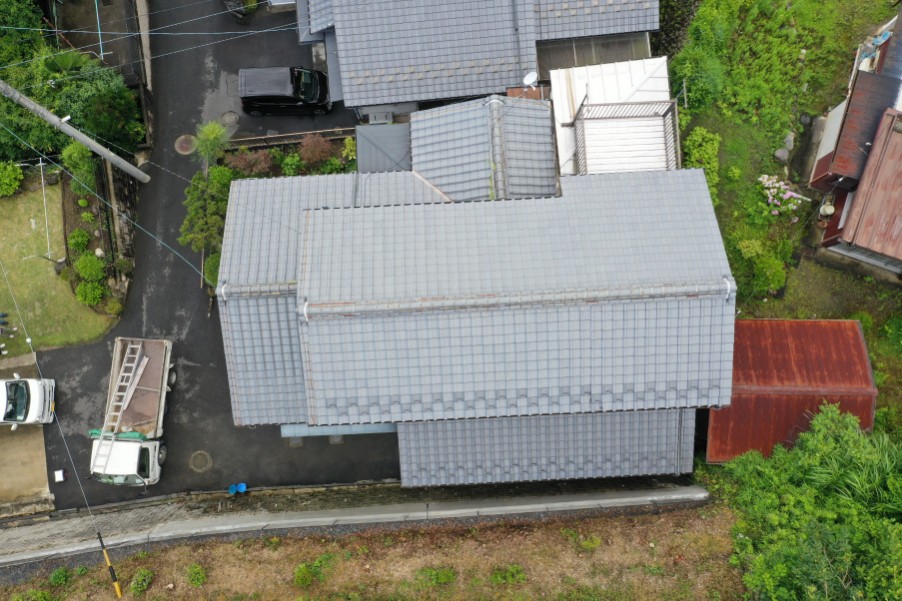 上から見た屋根の写真