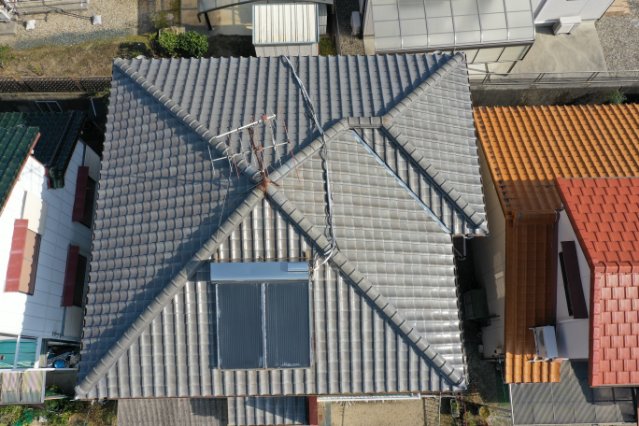 瀬戸市で漆喰はがれと棟のずれを確認｜屋根点検と工事提案