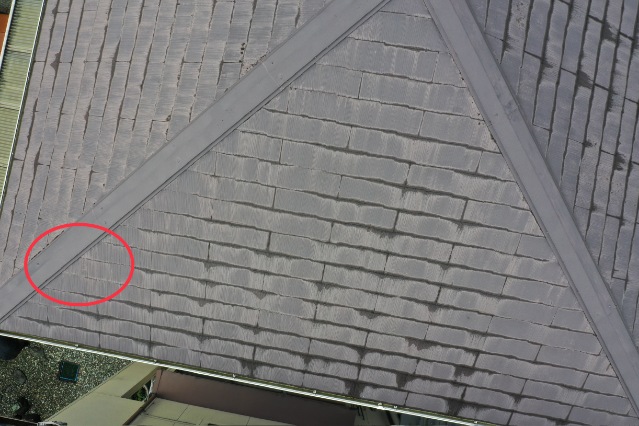 多治見市脇之島町　瓦にひび