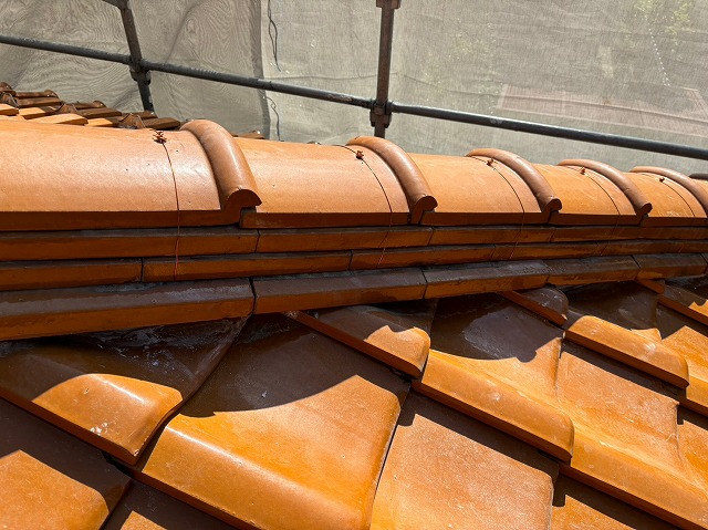 多治見市北丘町にてドローン調査で安心、棟積み替えと雨樋交換のお客様の声