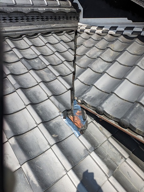 可児市大森にて瓦屋根の谷板交換工事で雨の日も安心できたお客様の声