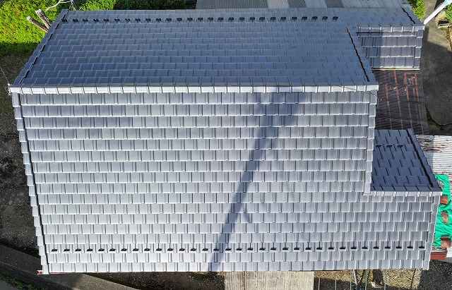 多治見市小泉町にて屋根葺き替え工事で雨漏り解消 安心できたお客様の声