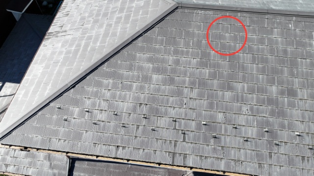 赤坂町 瓦にひび