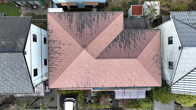 多治見市市之倉町にて訪問販売に「今すぐ雨漏りしますよ」と言われたけど…実際に屋根を見てみたら？ドローン調査レポート