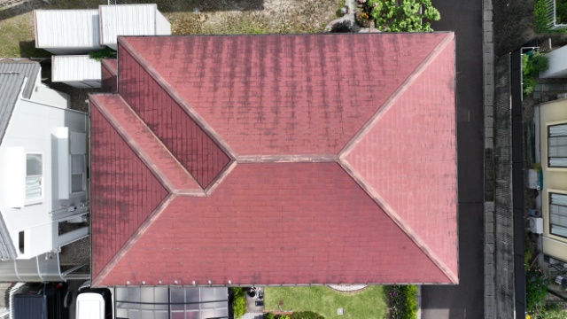 多治見市脇之島町で屋根と外壁を点検｜ドローンで劣化を確認！カバールーフ＋外壁塗装をご提案