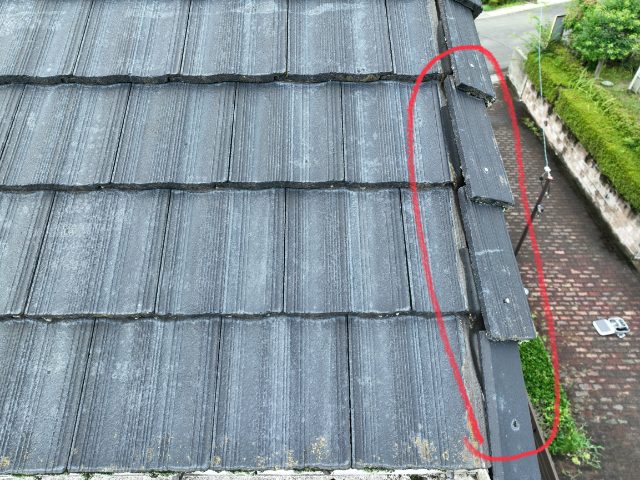 春日井市高座台　袖瓦ずれ