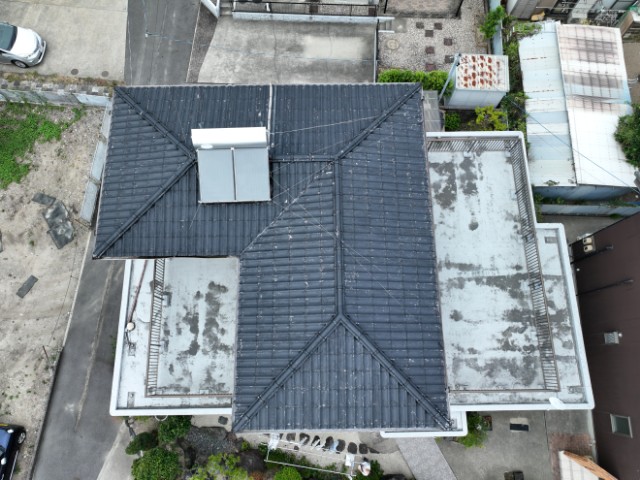 瀬戸市坂上町で屋根劣化をドローン調査｜塗装剥がれから考える長持ち屋根改修