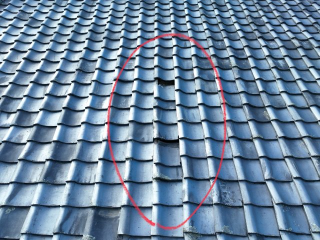 加茂郡八百津町　瓦のずれ