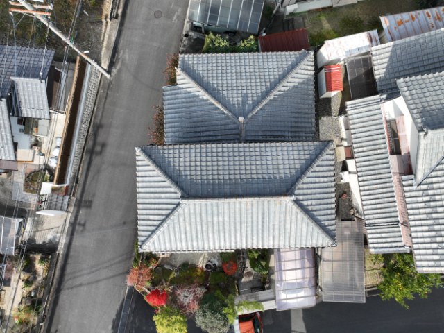 多治見市旭ヶ丘で雨漏り調査｜瓦と棟のずれ・漆喰剥がれから考える葺き替え工事