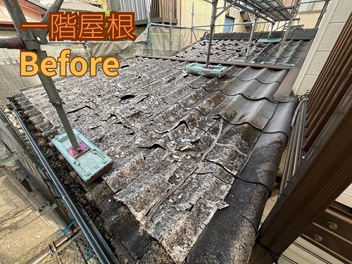 春日井市にてかわらUから立平屋根への葺き替えビフォーの様子